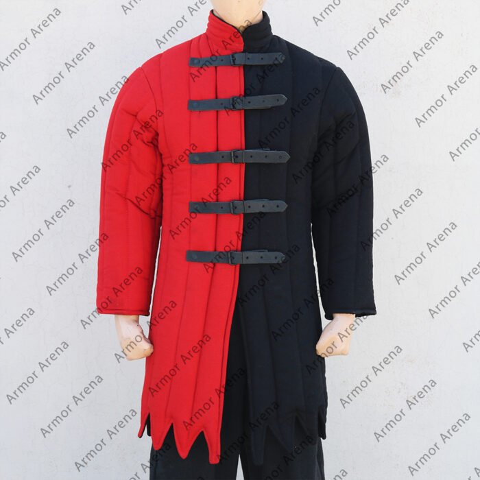 medieval-gambeson-in-two-colors-with-long-sleeves-and-pointed-bottom(1)