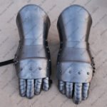 Gauntlets 14-15 Century