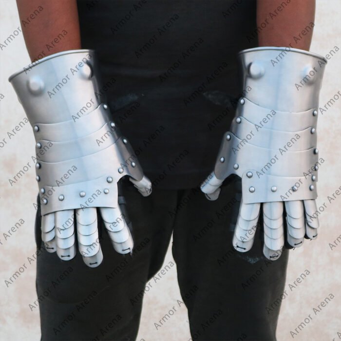 metal-gauntlets(1)