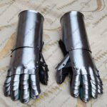 Faraam Gauntlets